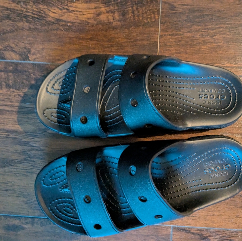 CROCS Classic Black Slide Sandals